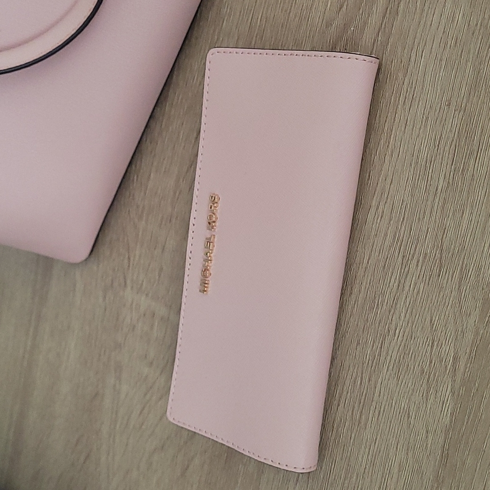 Pink Michael Kors Wallet BRAND NEW